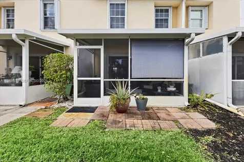 307 Waterside Drive Hypoluxo FL 33462