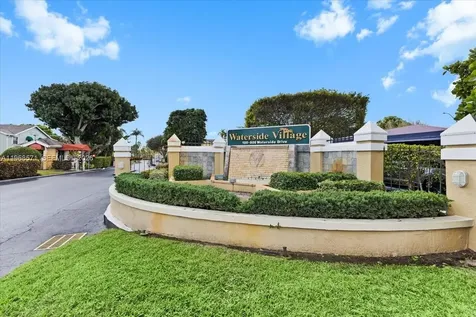 307 Waterside Drive Hypoluxo FL 33462