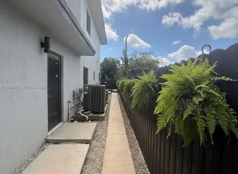 1720 NW 110th Terrace Miami FL 33167