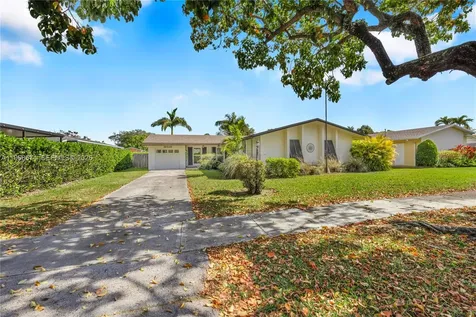 18525 SW 90th Court Cutler Bay FL 33157