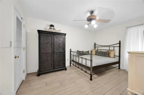 18525 SW 90th Court Cutler Bay FL 33157