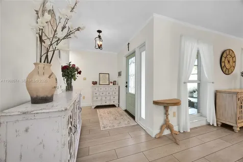 18525 SW 90th Court Cutler Bay FL 33157