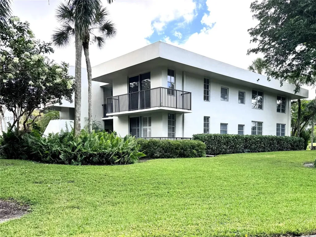 901 W Cypress Lane Pompano Beach FL 33069