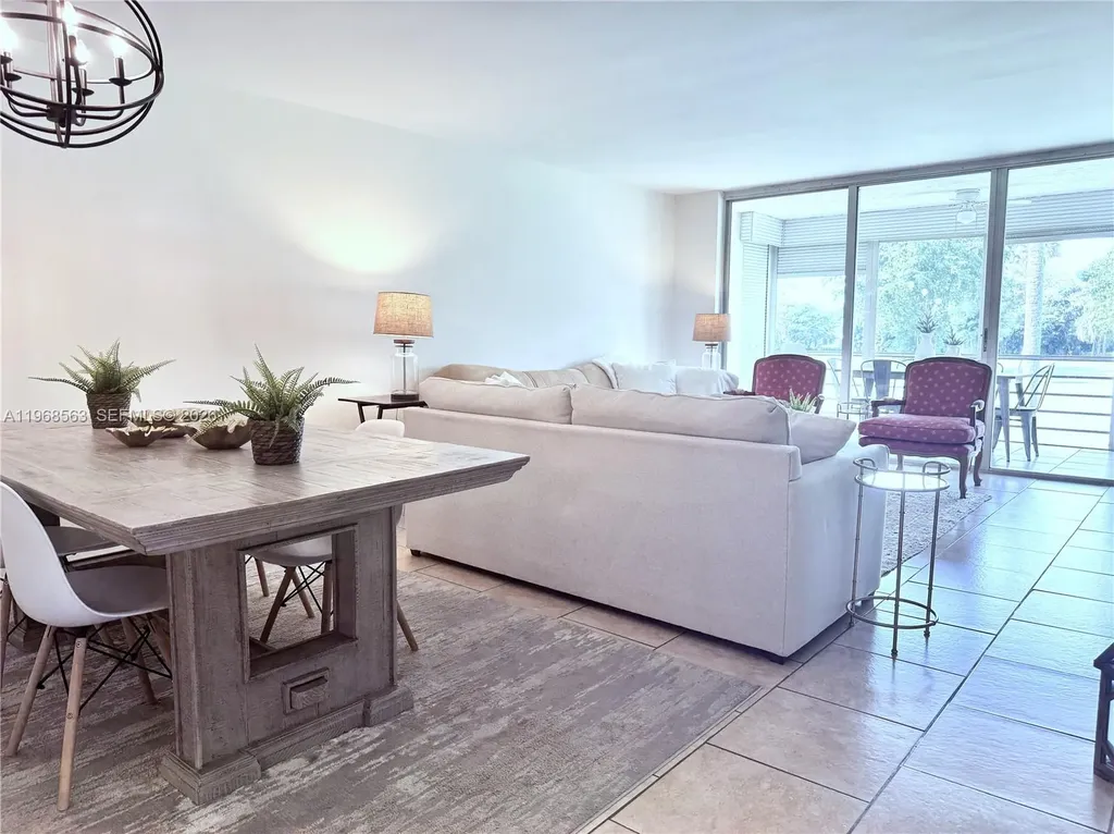 901 W Cypress Lane Pompano Beach FL 33069