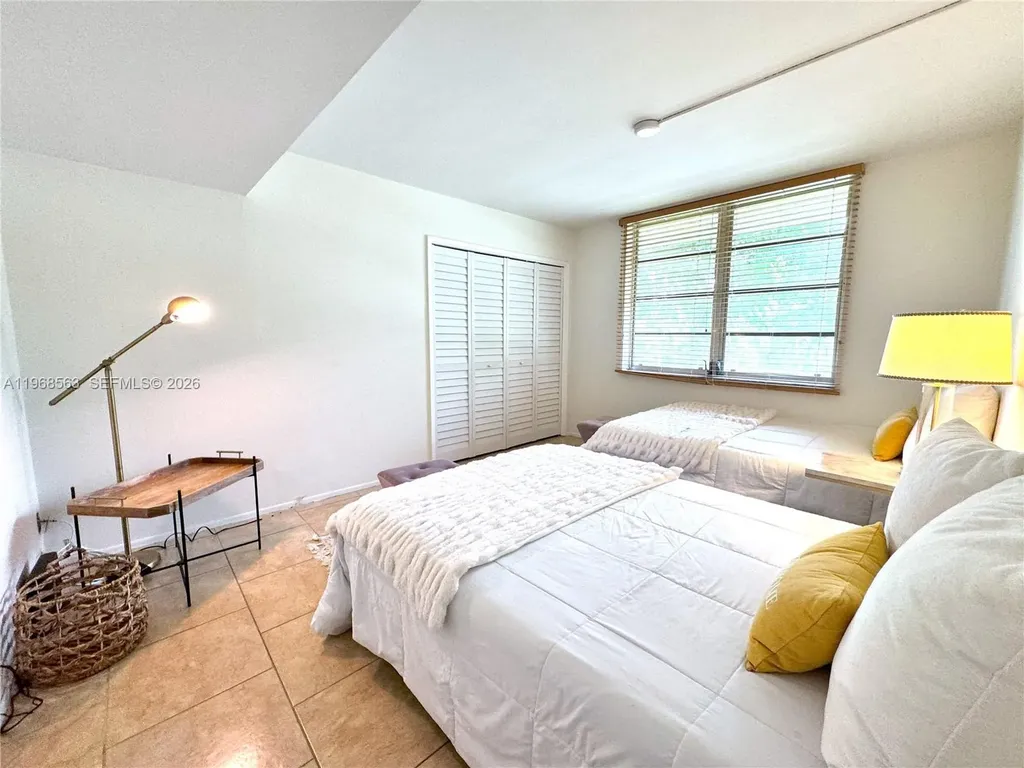 901 W Cypress Lane Pompano Beach FL 33069
