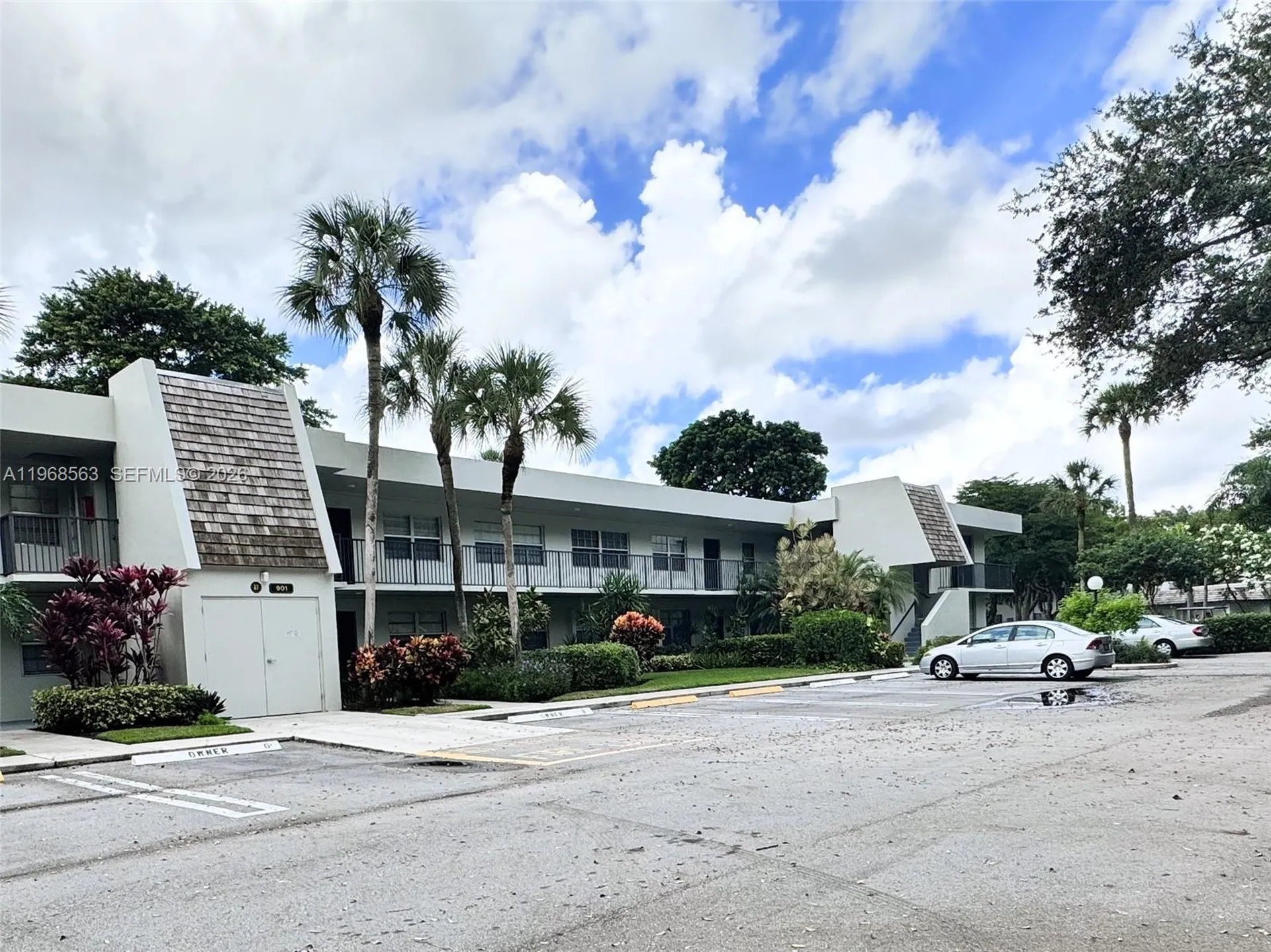901 W Cypress Lane Pompano Beach FL 33069