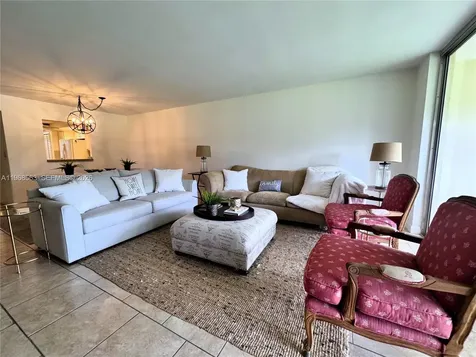 901 W Cypress Lane Pompano Beach FL 33069