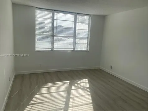 1913 S Ocean Drive Hallandale Beach FL 33009