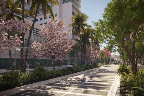 100 Lincoln Road Miami Beach FL 33139