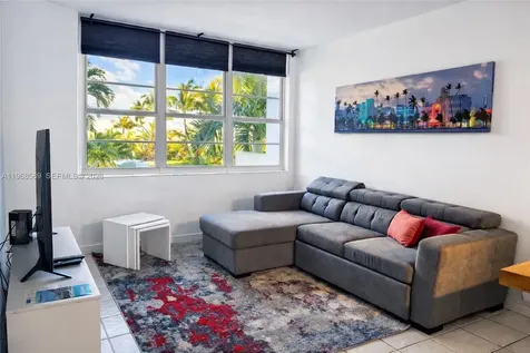 100 Lincoln Road Miami Beach FL 33139