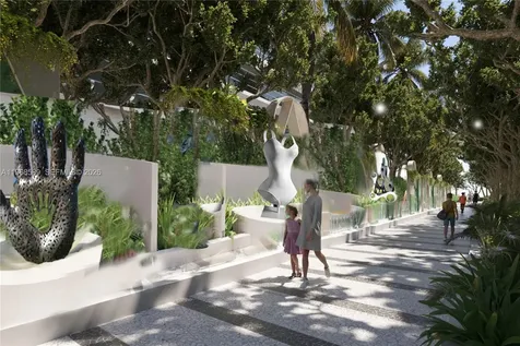100 Lincoln Road Miami Beach FL 33139