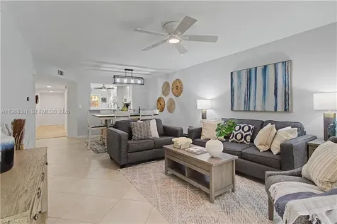 741 Landover Circle Naples FL 34104