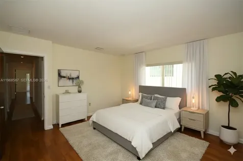 2780 SW 33 Avenue Miami FL 33133