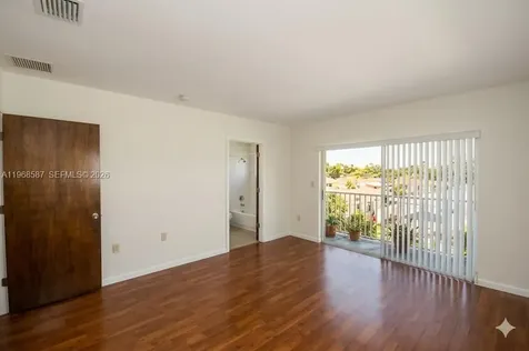 2780 SW 33 Avenue Miami FL 33133