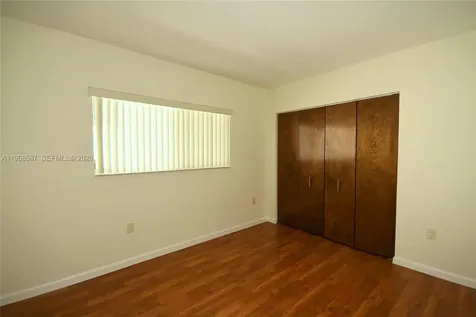 2780 SW 33 Avenue Miami FL 33133