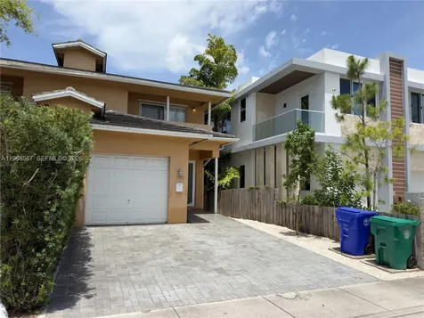 2780 SW 33 Avenue Miami FL 33133