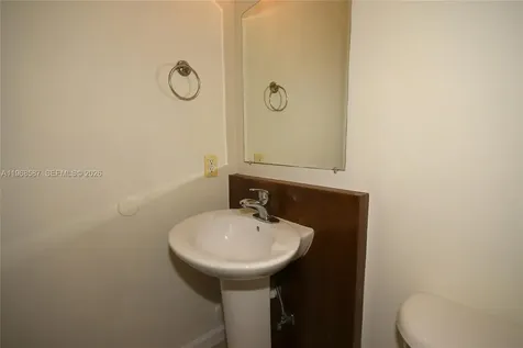 2780 SW 33 Avenue Miami FL 33133