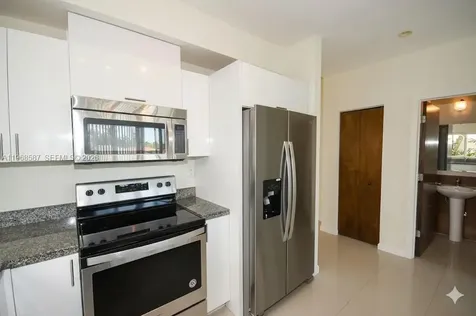 2780 SW 33 Avenue Miami FL 33133