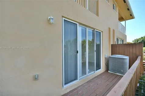 2780 SW 33 Avenue Miami FL 33133