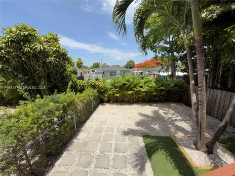 2780 SW 33 Avenue Miami FL 33133