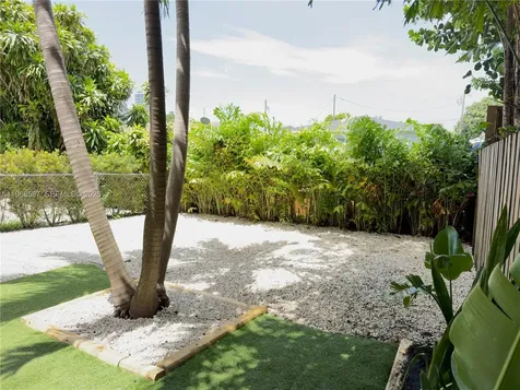 2780 SW 33 Avenue Miami FL 33133