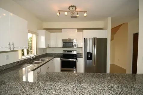 2780 SW 33 Avenue Miami FL 33133