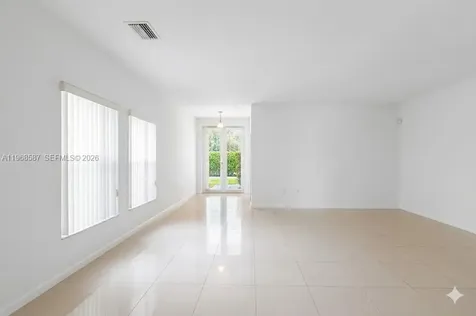 2780 SW 33 Avenue Miami FL 33133