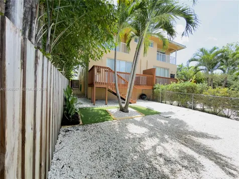 2780 SW 33 Avenue Miami FL 33133