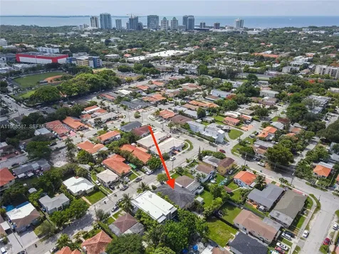 2780 SW 33 Avenue Miami FL 33133