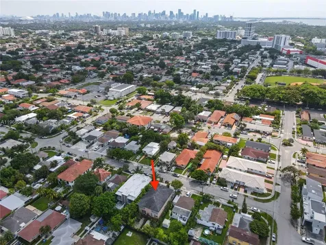 2780 SW 33 Avenue Miami FL 33133