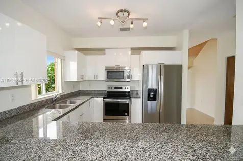 2780 SW 33 Avenue Miami FL 33133
