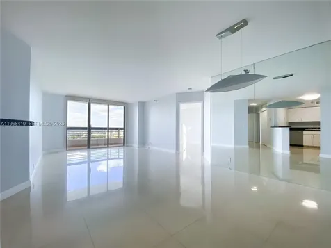 3400 NE 192nd Street Aventura FL 33180