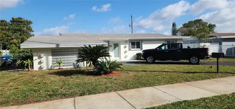 2915 NW 183rd Street Miami Gardens FL 33056