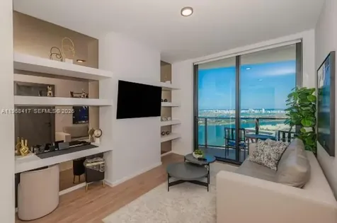 398 NE 5th Street Miami FL 33132