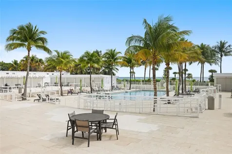 4925 Collins Avenue Miami Beach FL 33140