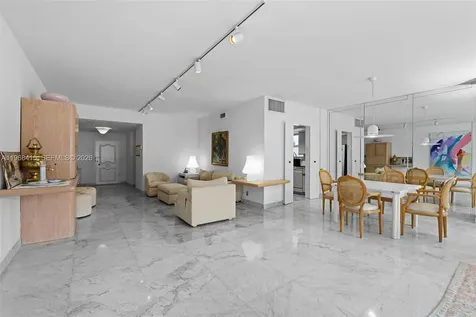 4925 Collins Avenue Miami Beach FL 33140