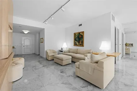 4925 Collins Avenue Miami Beach FL 33140