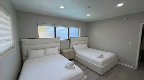 10000 E Bay Harbor Drive Bay Harbor Islands FL 33154