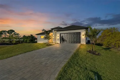 10065 Memphis Street Port Charlotte FL 33981
