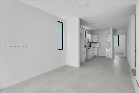 1658 NW 1st Street Miami FL 33125