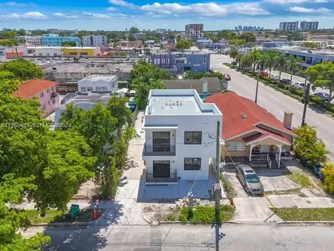 1658 NW 1st Street Miami FL 33125