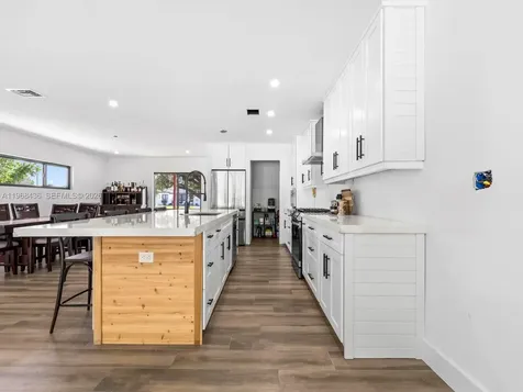 10415 SW 200th Street Cutler Bay FL 33157