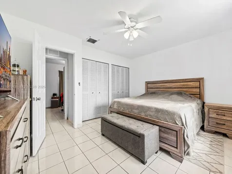 10415 SW 200th Street Cutler Bay FL 33157