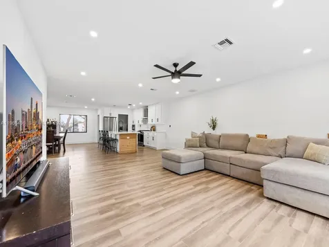 10415 SW 200th Street Cutler Bay FL 33157