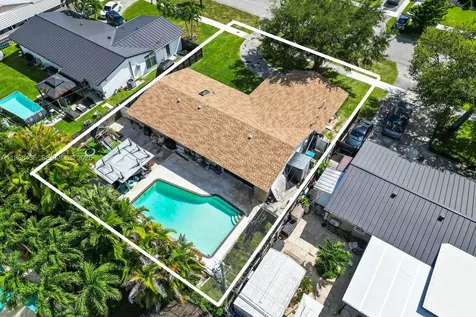 10415 SW 200th Street Cutler Bay FL 33157