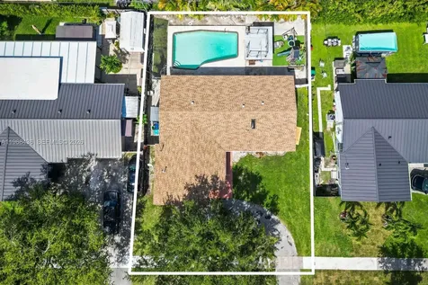 10415 SW 200th Street Cutler Bay FL 33157
