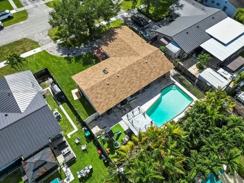 10415 SW 200th Street Cutler Bay FL 33157
