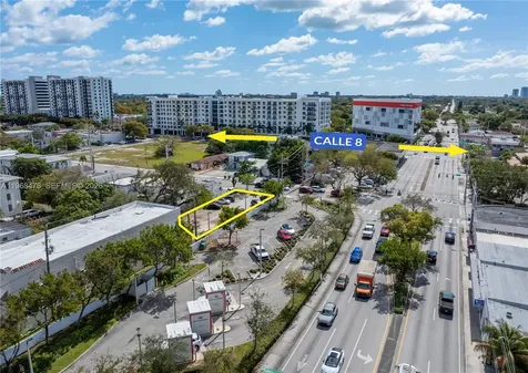 1081 SW 7th Miami FL 33135