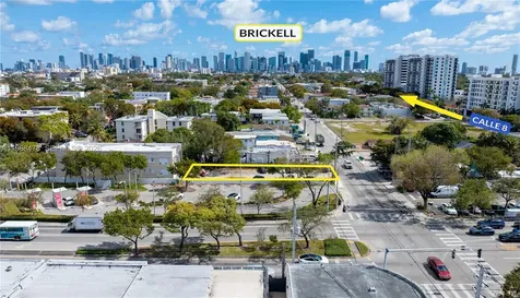 1081 SW 7th Miami FL 33135