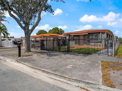 761 E 45th Street Hialeah FL 33013